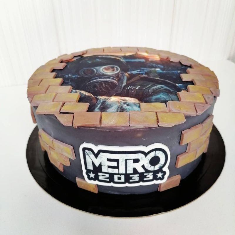 Торт по игре метро 2033. Торт с игрой метро 2033. Торт Metro Exodus. Торт Metro 2033.